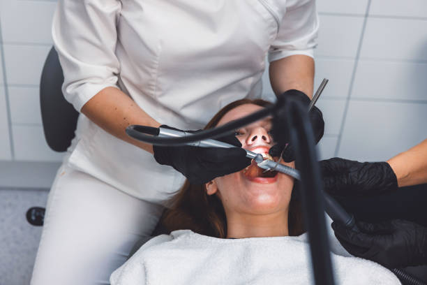 Best Urgent Tooth Repair  in Clyde, OH